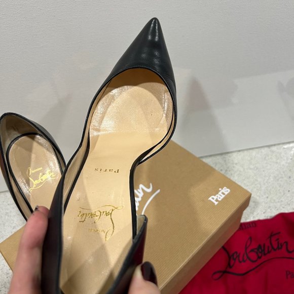Christian Louboutin Iriza 100 mm Pumps. - Picture 5 of 16